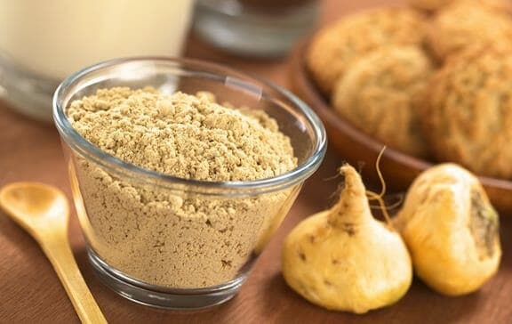 maca-powder-and-root